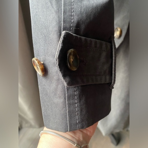 Banana Republic Belted grey trench coat size medium - Picture 3 of 10